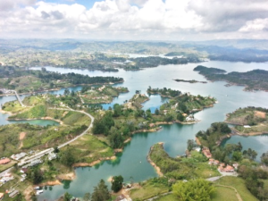 A bird's-eye view of Guatapé