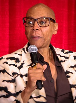 RuPaul speaking at at Dragcon